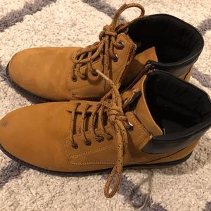 Zara LEATHER BOOTS mustard